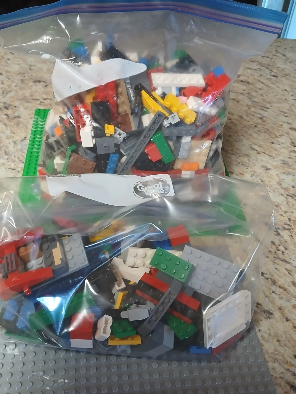 Legos Assorted Mix Over 2.5# & 2 Baseplates - Picture 2 of 16